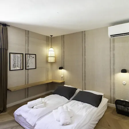 Апартаменти A2 Staywizus-duplex Vieil Sea View, 3 Bdr, Ac, Terrasse Антіб